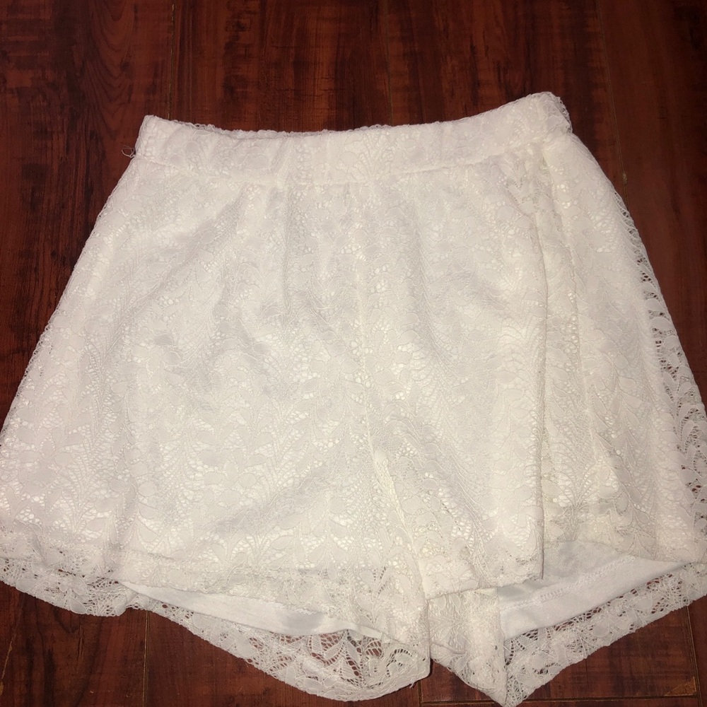 White cloth summer short
